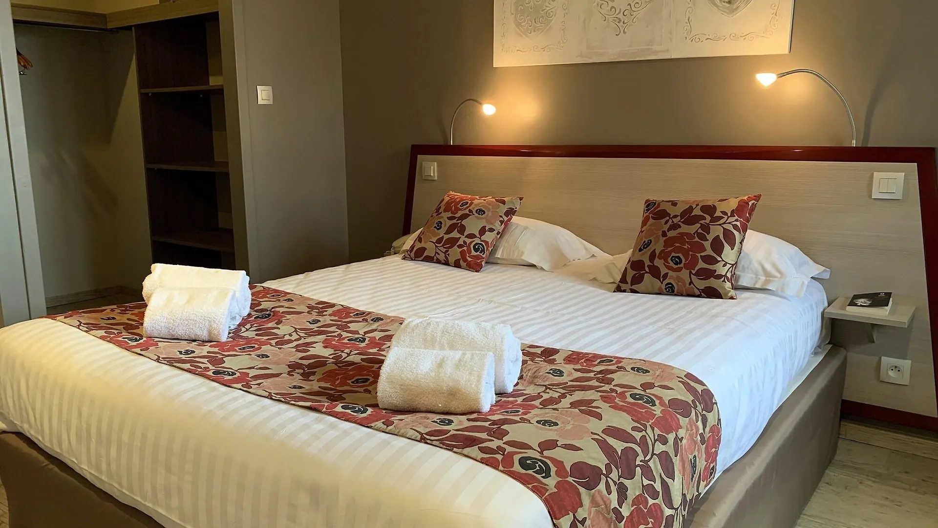 Hotel Causse Comtal Rodez, The Originals Relais Gages-le-Haut France
